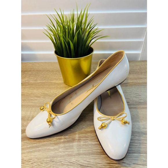 Salvatore Ferragamo Vintage White Ballet Flats With Gold Detail Women's Size 9.5 - Picture 8 of 14